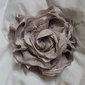 NWOT Large Anthropologie Fabric Flower Silver Gray Hairpin Brooch